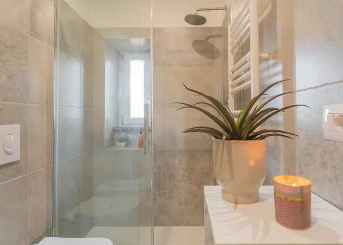 Zezio 44 By Rent * Como