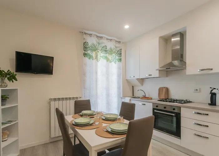 Zezio 44 By Rent * Como