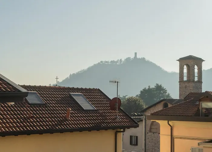 Zezio 44 By Rent Como